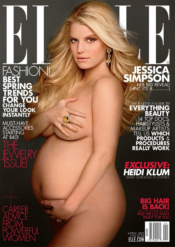 Em abril de 2012, a cantora Jessica Simpson mostrou ao mundo o barrigão de grávida na capa da 'Elle'. A pose remete a outra capa clássica... (Foto: Divulgação)