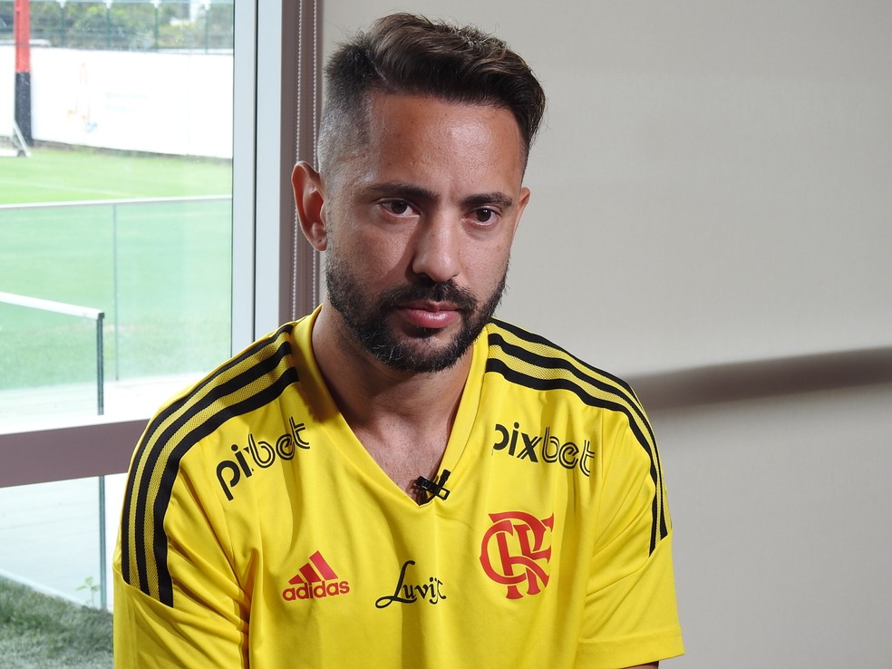Everton Ribeiro, capitão do Flamengo, em entrevista exclusiva ao ge — Foto: Fred Gomes