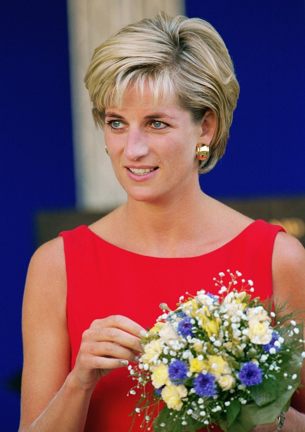GREAT BRITAIN - JULY 21:  Diana, Princess of Wales at Northwick Park and St Mark's Hospital in Harrow, Middlesex, to lay the foundation stone for the new children's ambulatory care centre (casualty), Diana's dress is by fashion designer Catherine Walker   (Foto: Tim Graham Photo Library via Get)