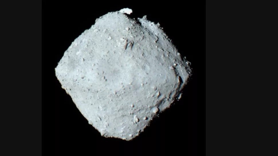 Asteroide 162173 Ryugu pode ter vindo de meteorito carbonáceo (Foto: ISAS / JAXA)
