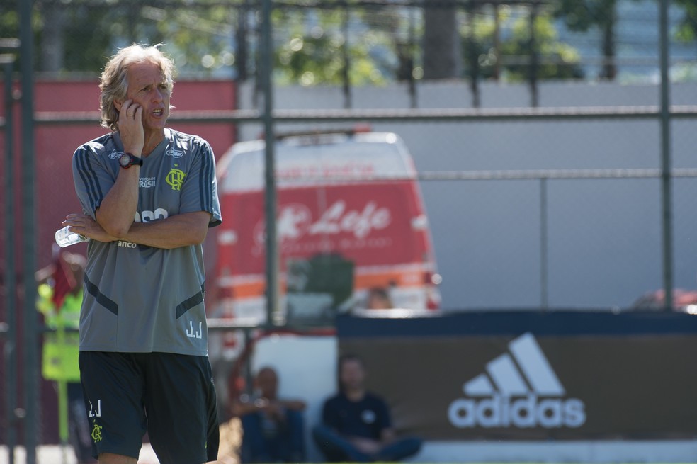 Jorge Jesus estreará pelo Flamengo quarta-feira com apenas um reforço: Rafinha — Foto: Alexandre Vidal / Flamengo