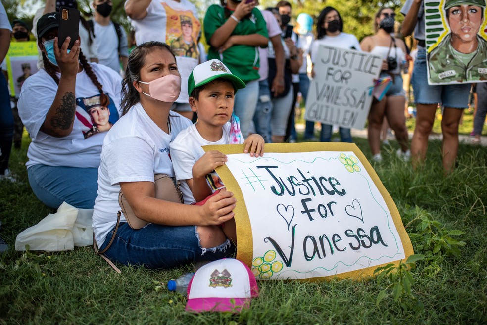 Em 12 de julho, manifestantes fizeram protesto motivado pela morte da militar Vanessa Guillén em Austin, Texas (EUA)  — Foto: Sergio Flores / Getty Images / AFP