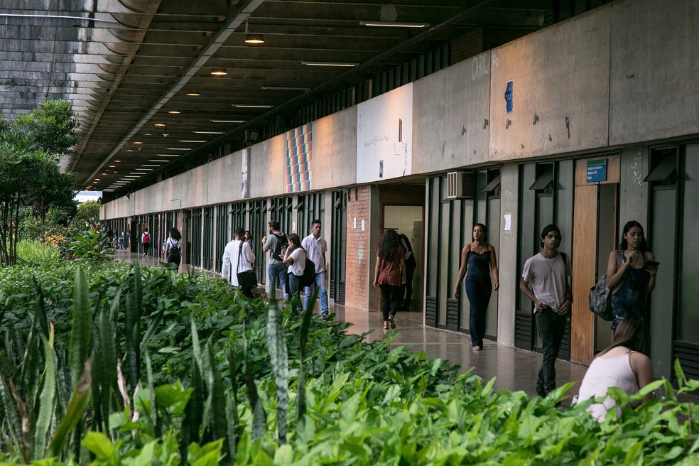 Alunos no Instituto Central de Ciências (ICC) da Universidade de Brasília (UnB), em imagem de arquivo — Foto: Secom/UnB