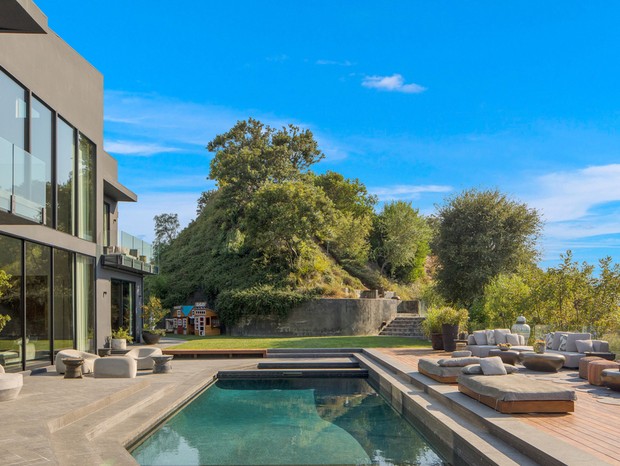 Chrissy Teigen e John Legend colocam à venda mansão luxuosa por R$ 133 milhões (Foto: Divulgação / Realtor.com)