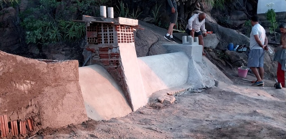 Mini Gargalheiras foi construído por moradores de Acari, no Seridó potiguar — Foto: Cedida