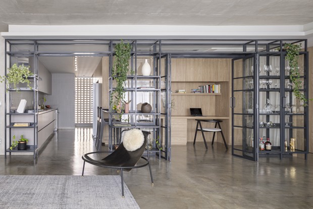  Apê de 120 m² com home office integrado à área social (Foto: Joana França)
