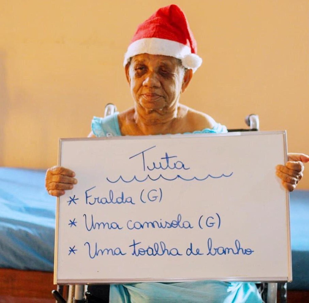 Tuta quer ganhar toalha de banho e camisola — Foto: Divulgação/Thaína Pires 