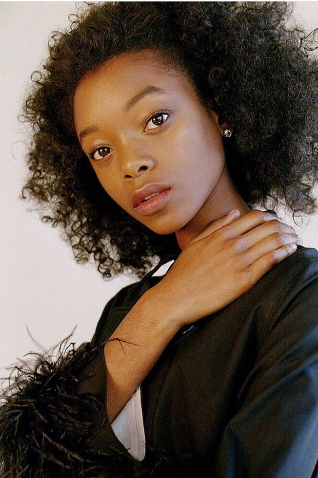 A modelo Olivia Anakwe faz manifesto em seu Instagram  (Foto: Reprodução/ Instagram )