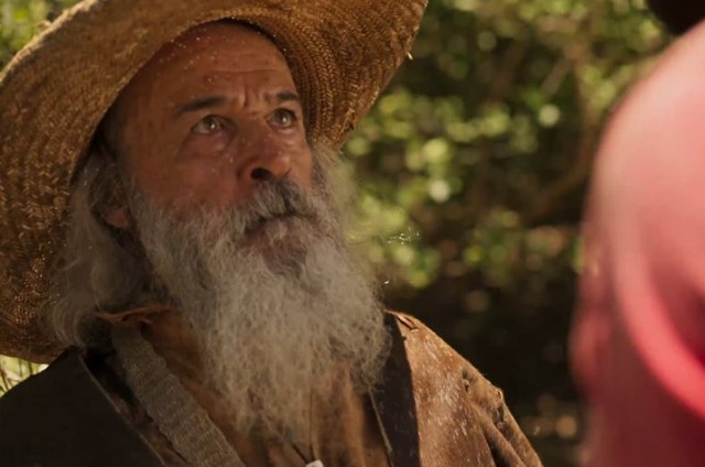 Osmar Prado em cena como Velho do Rio em 'Pantanal' (Foto: TV Globo)