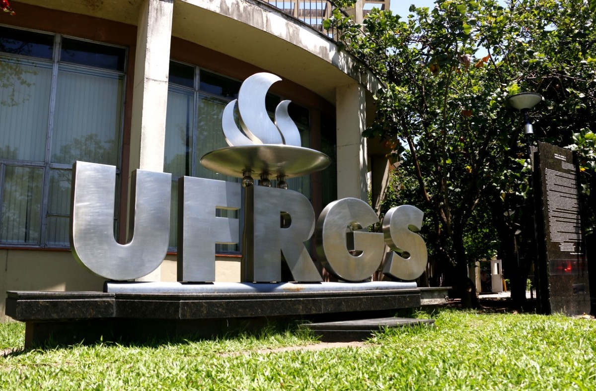 UFRGS anuncia que terá mais um semestre com aulas no formato remoto ...