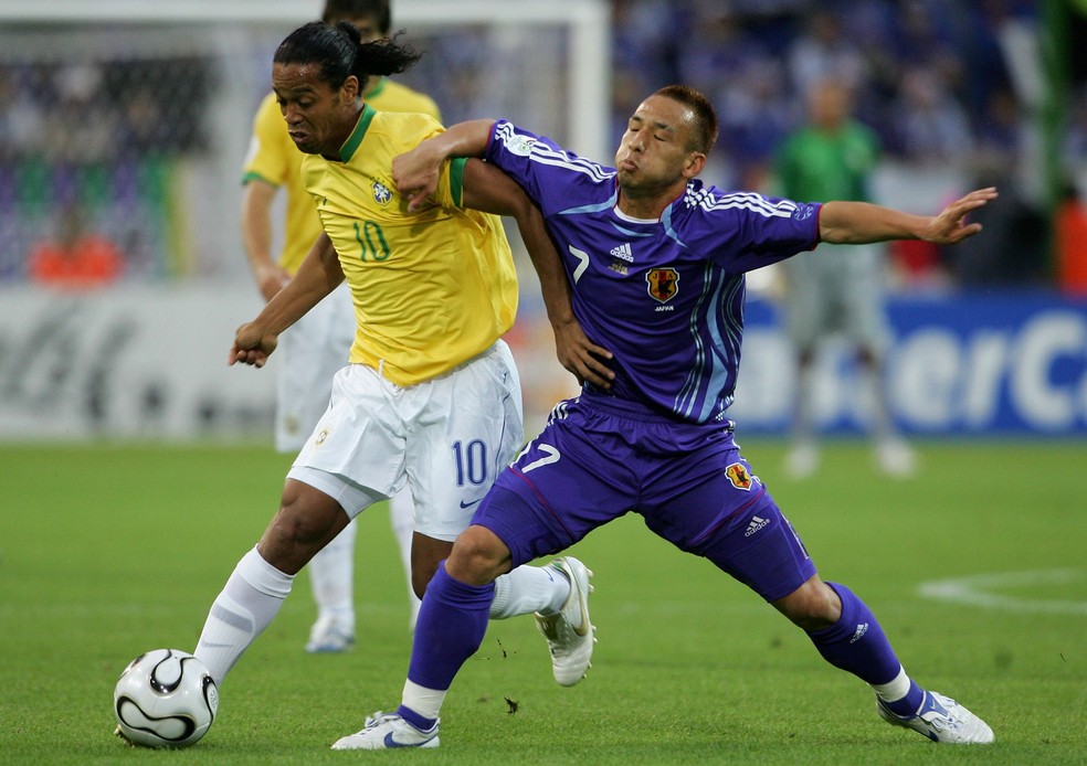 Ronaldinho contra o Japão na Copa de 2006 — Foto: Getty Images