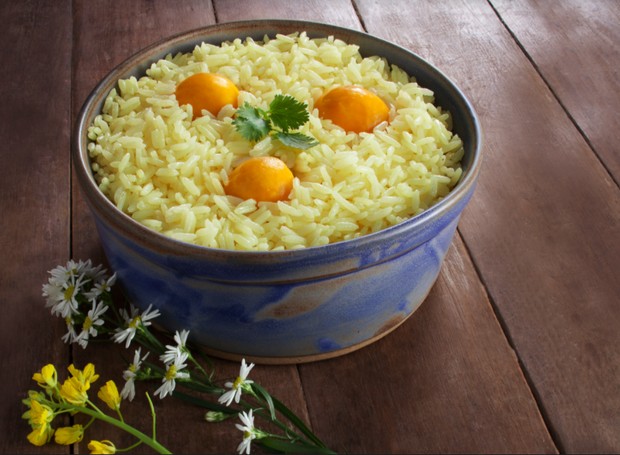 Receita de arroz com pequi é fácil de fazer (Foto: Divulgação / Camil)