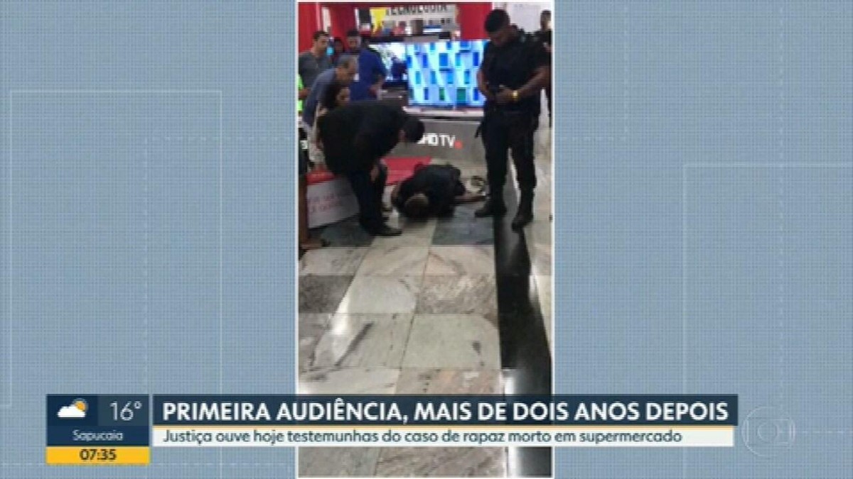 Mãe de rapaz morto estrangulado em supermercado do Rio presta depoimento à Justiça - Vimarsana News