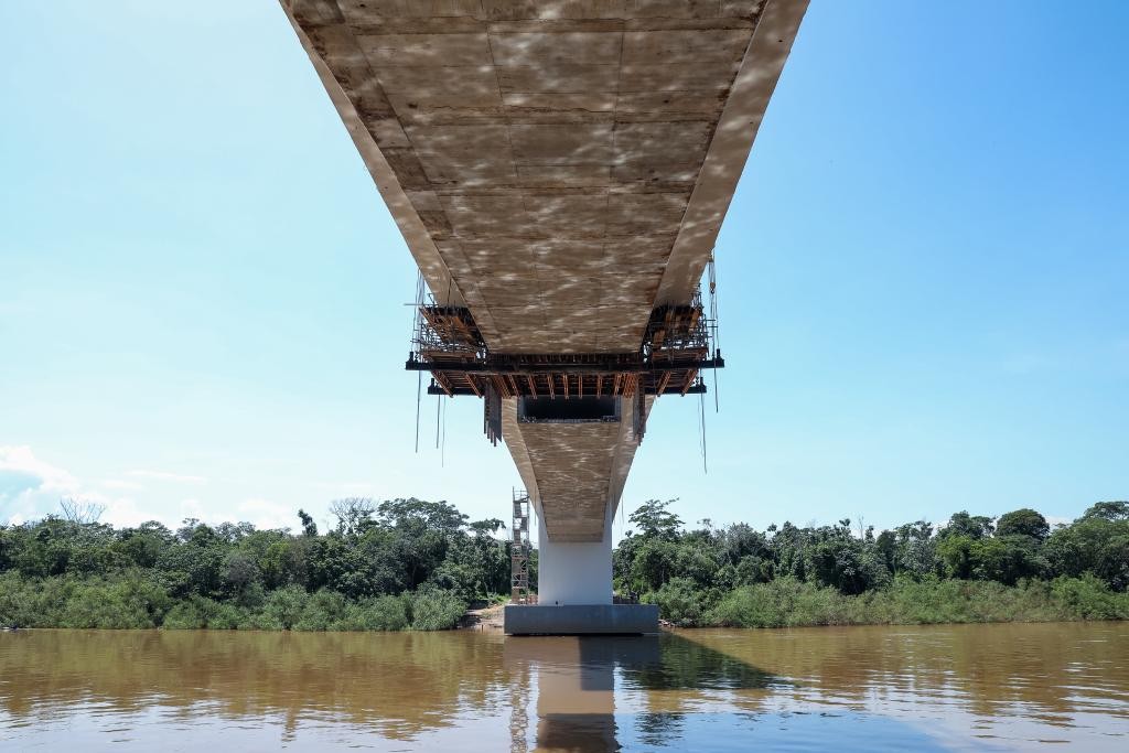 Acesso para nova ponte sobre o Rio Cuiabá tem obra iniciada pela prefeitura