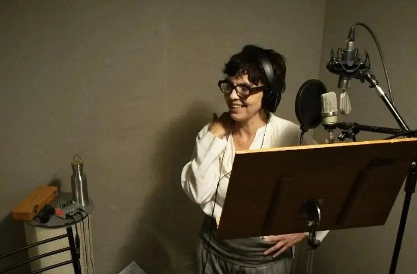 Adriana Calcanhotto faz 'A corujinha' piar em gravação para trilha sonora do filme 'A arca de Noé'