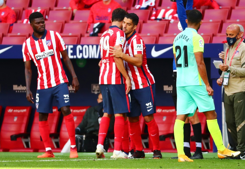 Su&aacute;rez entrou no lugar de Diego Costa no segundo tempo &mdash; Foto: Reuters
