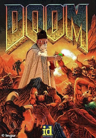 Padre Tim Pelc atira água benta em demônios em meme com o cartaz de Doom (Foto: Reprodução)
