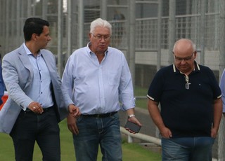 Grêmio montará equipe para observar e garimpar reforços de olho em 2016
