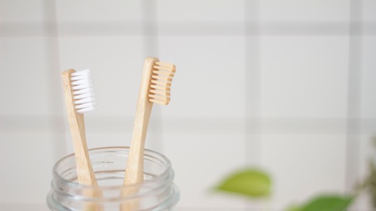 Escovar os dentes antes ou depois do café da manhã? O que fazer e o que não fazer para uma higiene bucal perfeita 