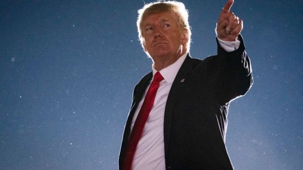 Trump dá maior indicação até agora de que vai concorrer à Presidência em 2024