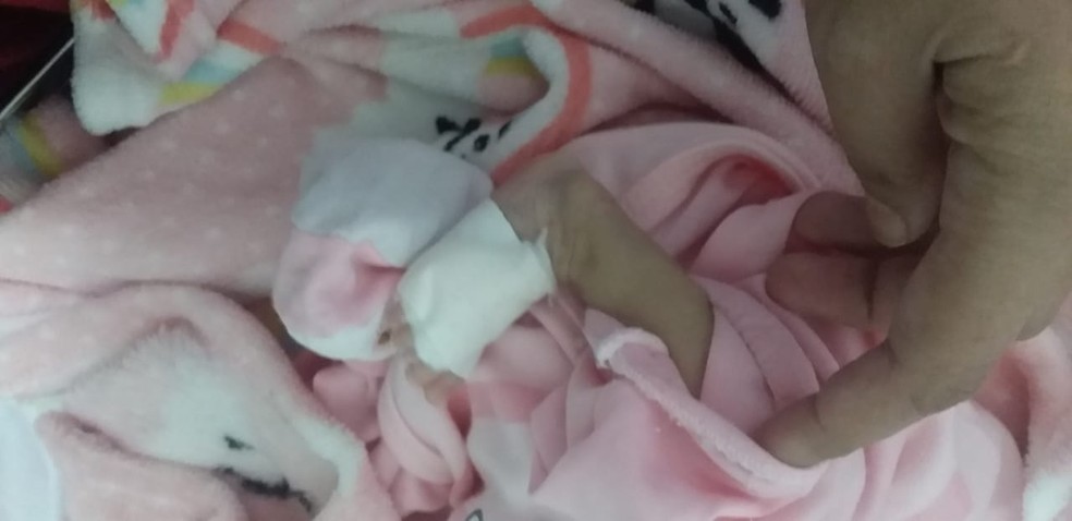 Mãe denuncia negligência em atendimento de filha prematura que morreu no Acre — Foto: Arquivo pessoal
