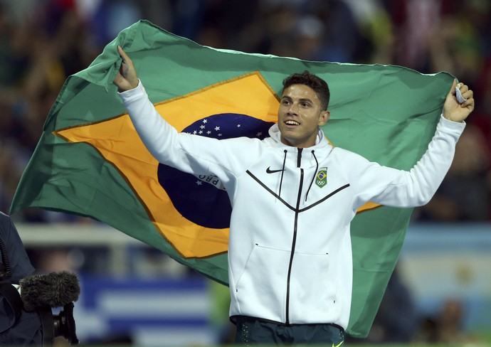 Thiago Braz se reinventa no  Rio e troca pressão por topo do pódio (Foto: Reuters)