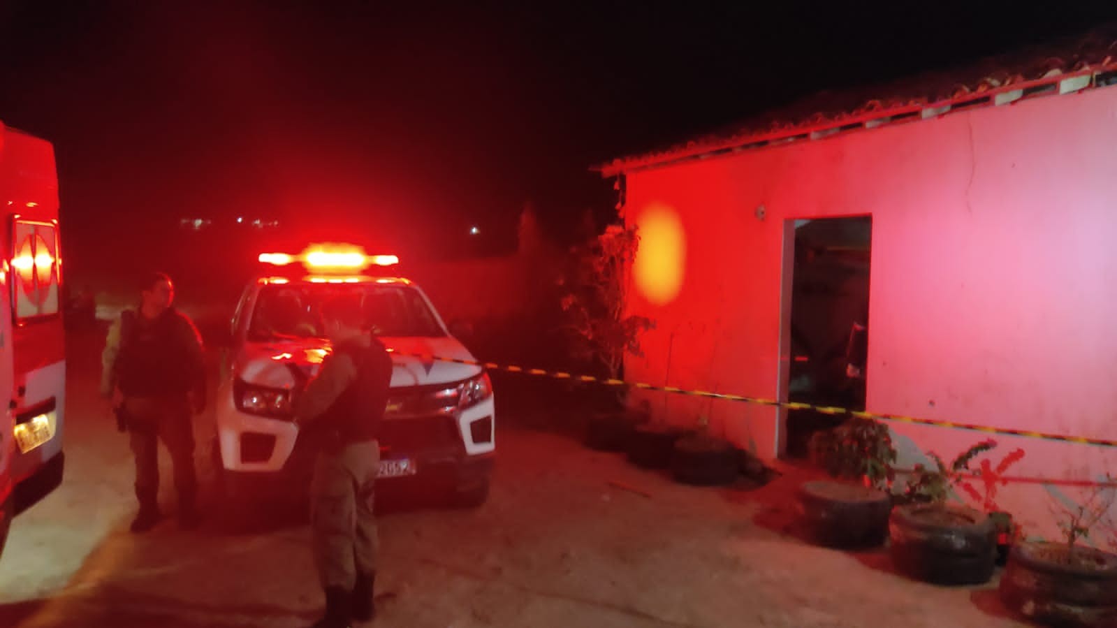 Jovem de 28 anos é morto a tiros dentro de casa em Buriti dos Lopes