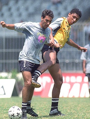 Ale e Edmundo no treino do Vasco em 1992 (Foto: Eurico Dantas / Ag. O Globo)