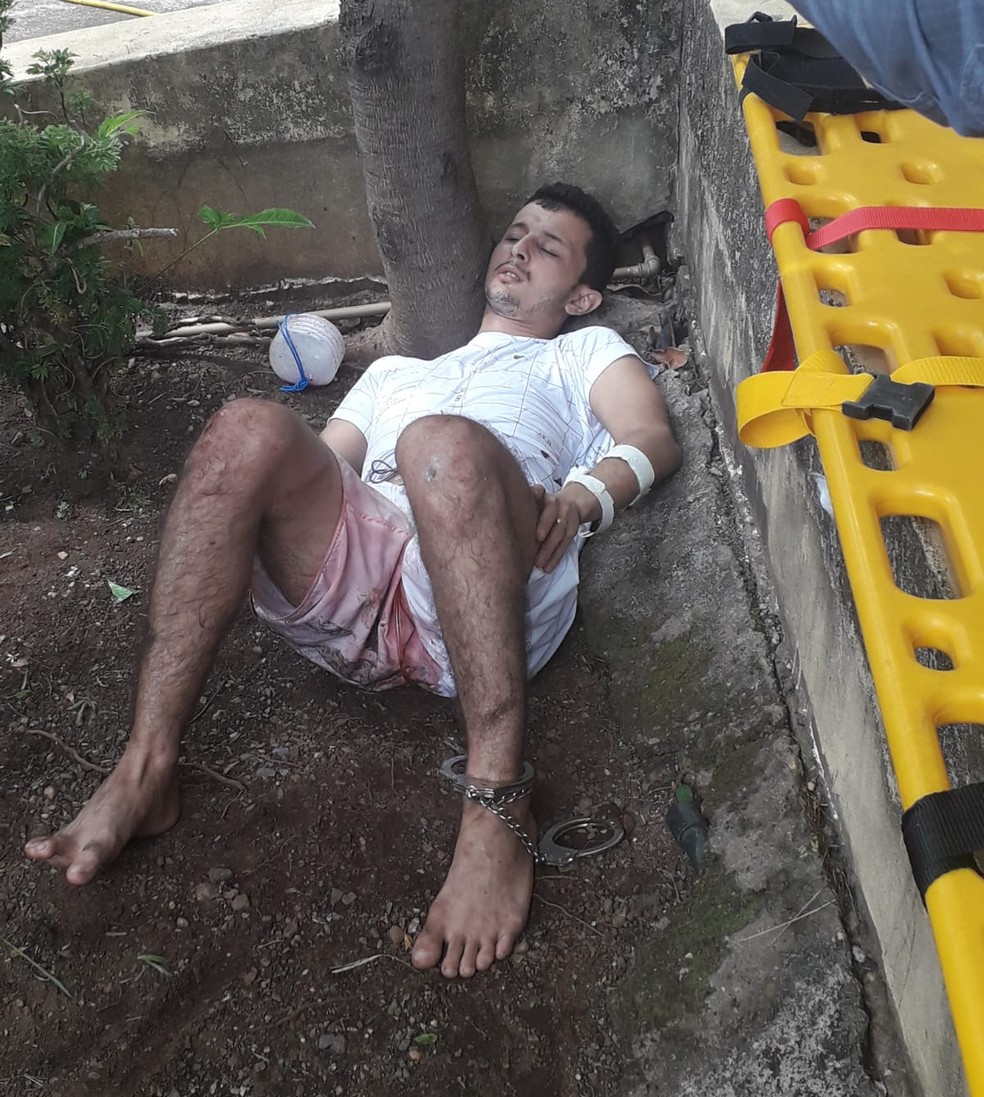 Preso estava debilitado, foi recapturado escondido em uma escola perto do Pronto-Socorro Municipal de Cuiabá — Foto: Divulgação