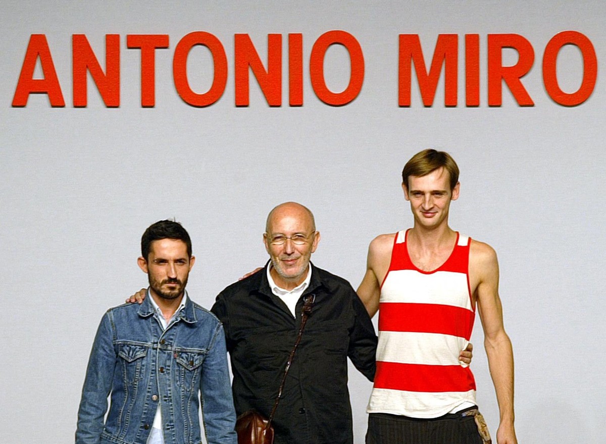 Antonio Miró, referente de la moda española, muere a los 74 años |  moda y belleza