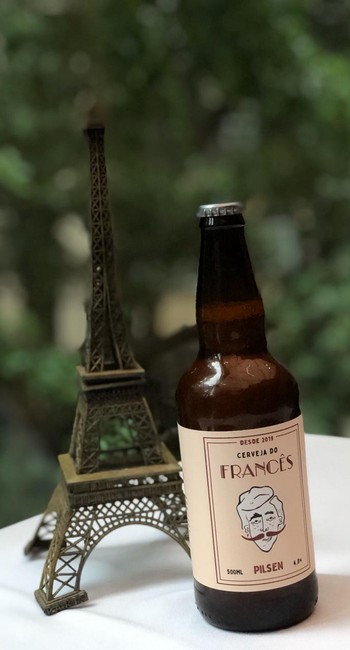 Cerveja do Francês: rótulo próprio do restaurante em Ipanema