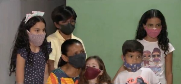 Visitar a avó é um dos programas favoritos dos netos — Foto: Reprodução/TV Clube