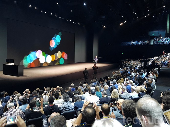 Tim Cook apresenta as novidades da Apple em evento nos Estados Unidos (Foto: Thássius Veloso/TechTudo)