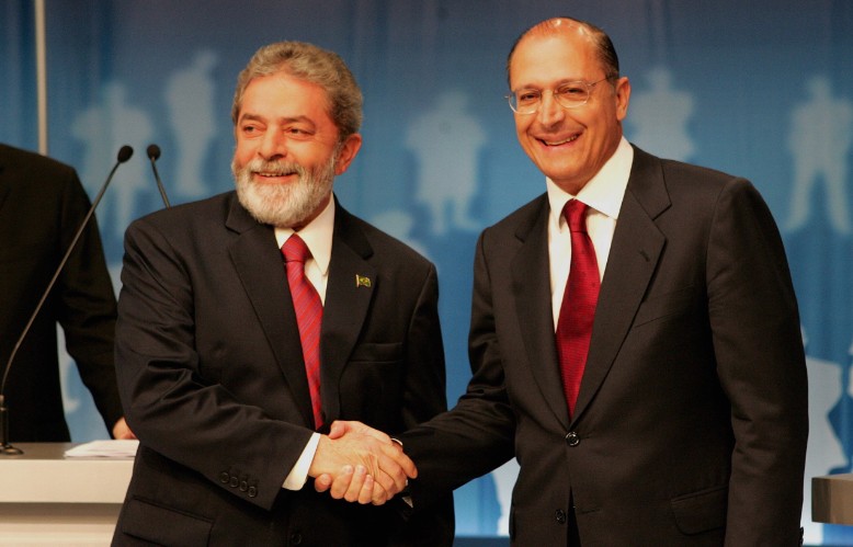 Debate: Lula e Geraldo Alckmin na Rede Record, em 2006 — Foto: Ailton de Freitas/Agência O GLOBO