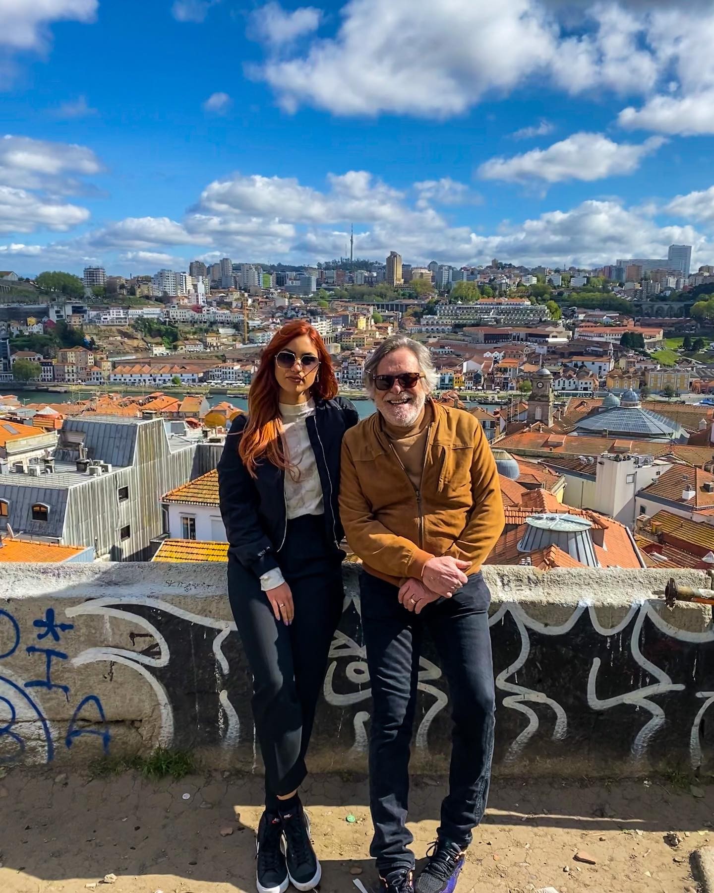 Carolynne Junger e José de Abreu exploram Portugal (Foto: Reprodução/Instagram)