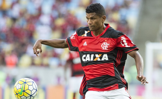 nãocurtiu: renovação de Marcio Araújo provoca fúria nas redes sociais