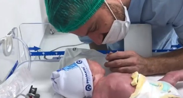 Maria Clara mostra o nascimento de Benício, seu primeiro filho com o cantor Marlon (Foto: Reprodução / Instagram)