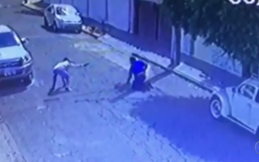 Sargento aposentado da PM morre após reagir a assalto em Goiânia (Foto: Reprodução/TV Anhanguera)