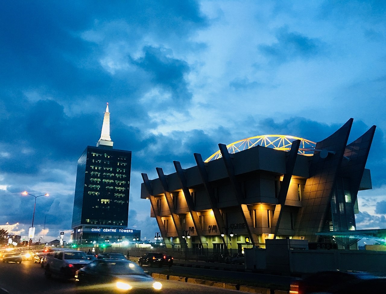 Centro Cívico de Lagos, maior cidade da Nigéria (Foto: Ade Marquis/Wikimedia Commons)