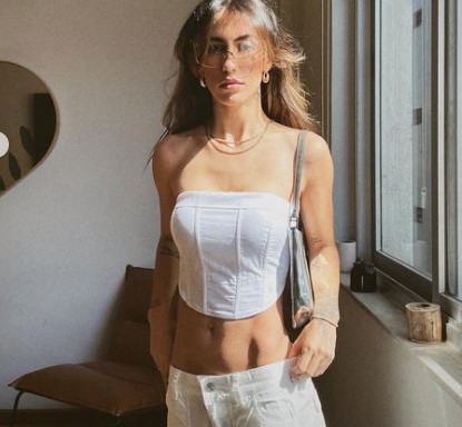 Gabi Brandt arrasa em look com corset e calça cargo (Foto: Instagram)