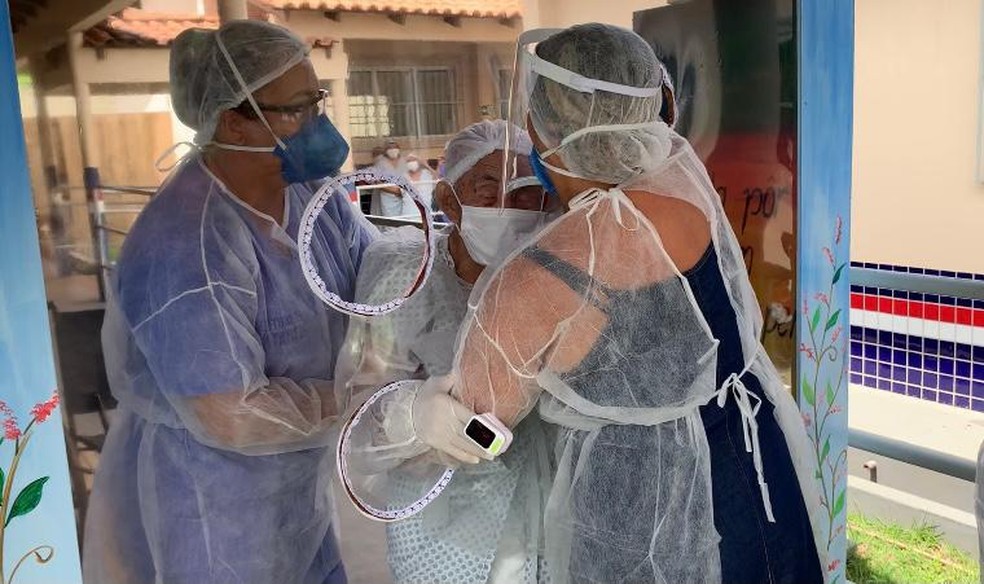 Idoso De 105 Anos Participa Da Cabine Do Amor Do Hospital De Campanha De Santarem No Pa Santarem E Regiao G1