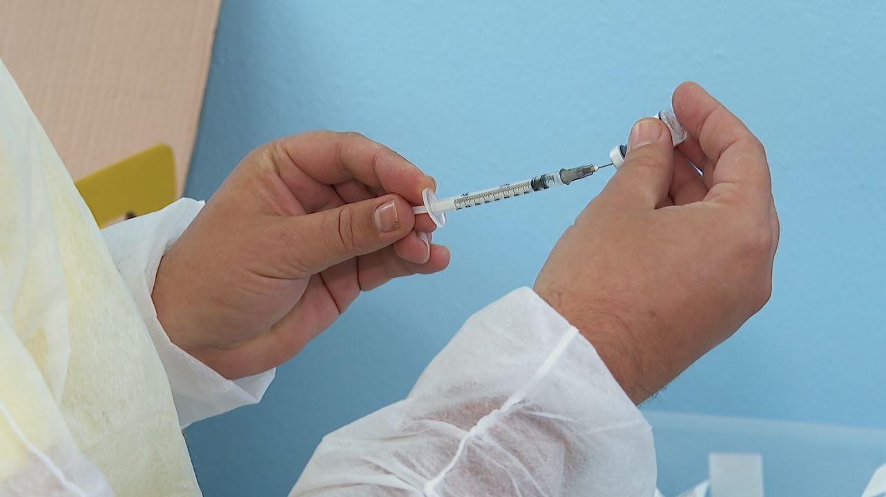 Guaíra, SP, faz plantões de vacinação contra a Covid em dezembro durante compras de fim de ano 
