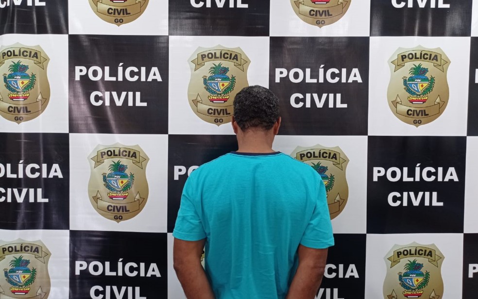 Homem é preso suspeito de espancar ex-enteado até a morte em Anápolis, Goiás — Foto: Reprodução/Polícia Civil
