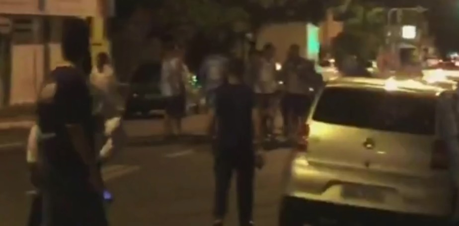 Zagueiro registra B.O. por agressÃ£o de torcedores e pede desligamento do MarÃ­lia