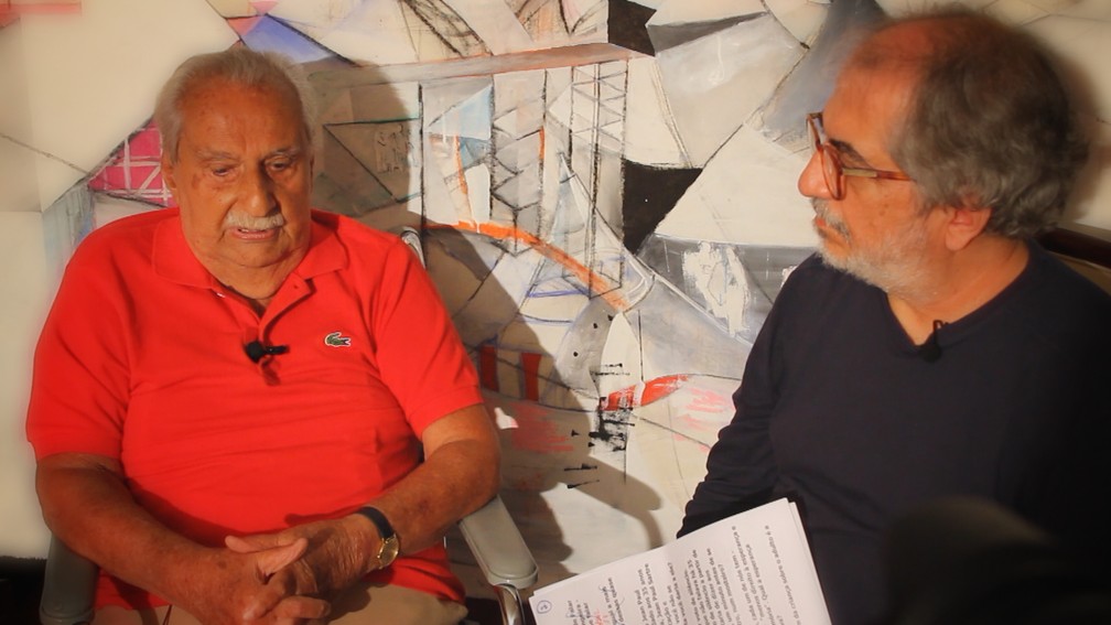 Geneton Moraes Neto entrevista Carlos Heitor Cony para o ‘Dossiê GloboNews’ (Foto: Globo / Divulgação)