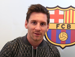 Messi recebe prêmio  (Foto: Miguel Ruiz / FC Barcelona)