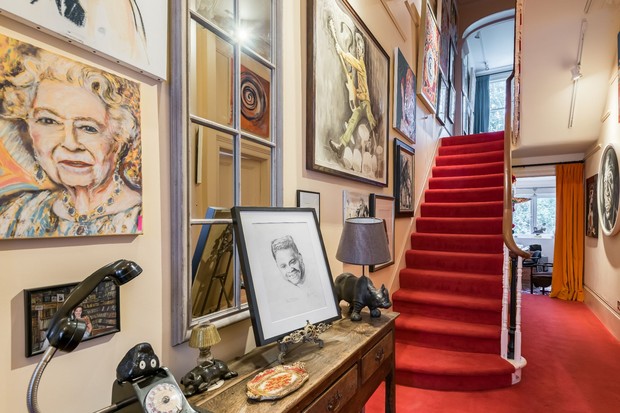 Guitarrista dos Rolling Stones coloca à venda apartamento vibrante em Londres por R$ 28 milhões (Foto: Milton Stone / Divulgação)