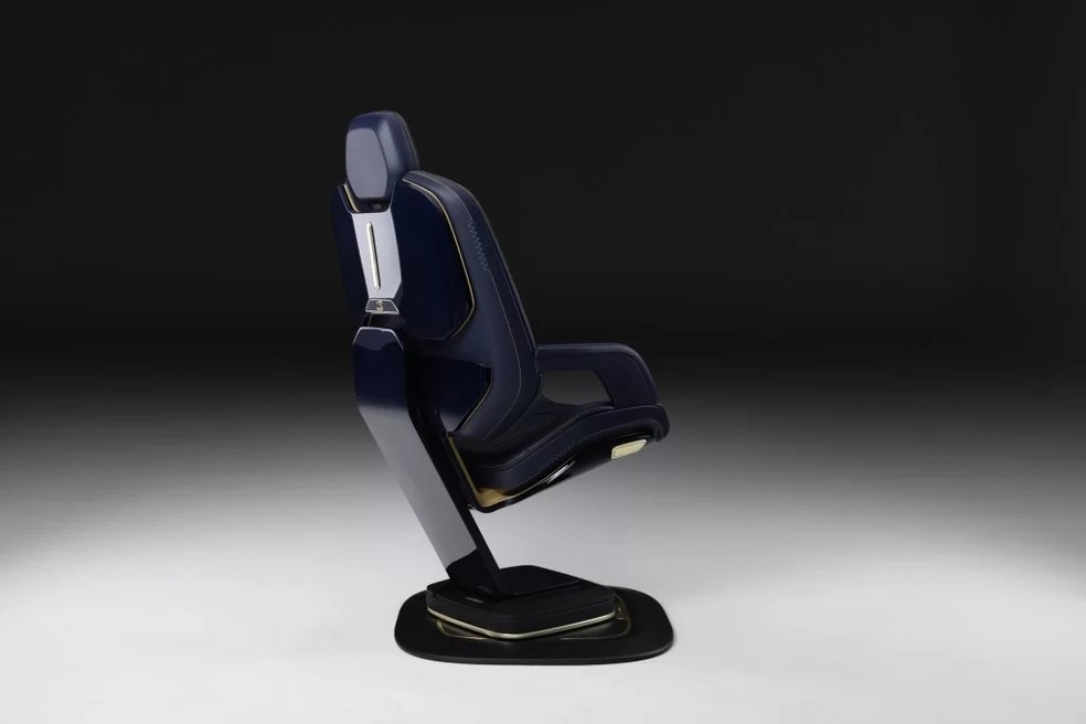 Cadeiras desenvolvidas em parceria com a Embraer para homenagear Ayrton Senna são vendidas a US$ 35 mil. — Foto: Divulgação/Marca Senna