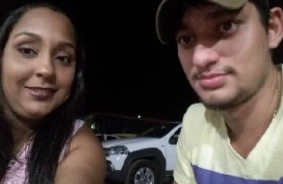 Rafaela Campos da Silva e o marido Victor Douglas Meuci Nogueira, de 28 anos, morreram no acidente — Foto: Reprodução