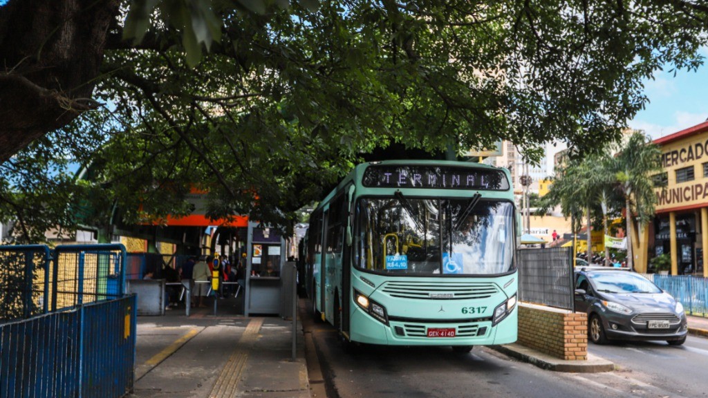 Tarifa de ônibus urbano de Araraquara fica 14,94% mais cara neste domingo